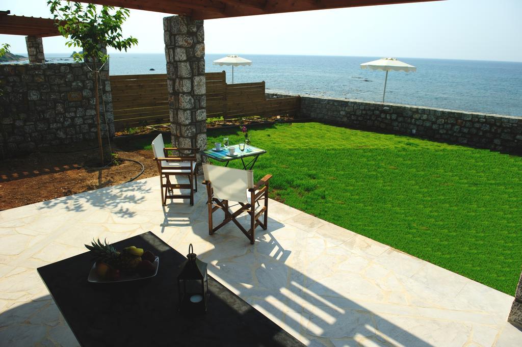 Alisahni Beachfront Villas Киотари Екстериор снимка