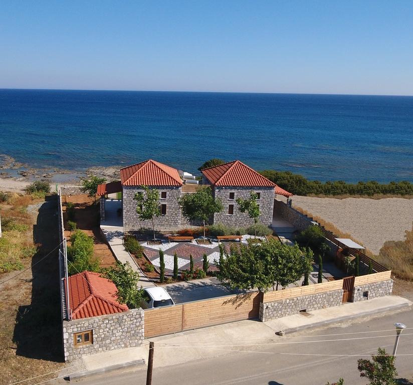 Alisahni Beachfront Villas Киотари Екстериор снимка
